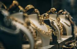 火蝠電商：解鎖潮牌賽道生意經(jīng)，服飾商家轉(zhuǎn)戰(zhàn)配飾類目3個(gè)月GMV提升460%